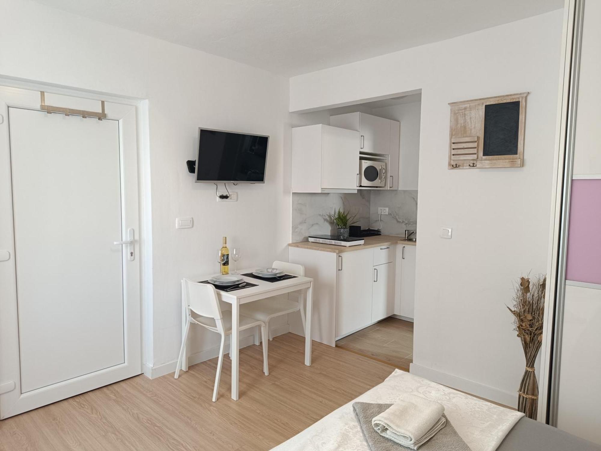 Studio Apartment 3E Σπλιτ Εξωτερικό φωτογραφία